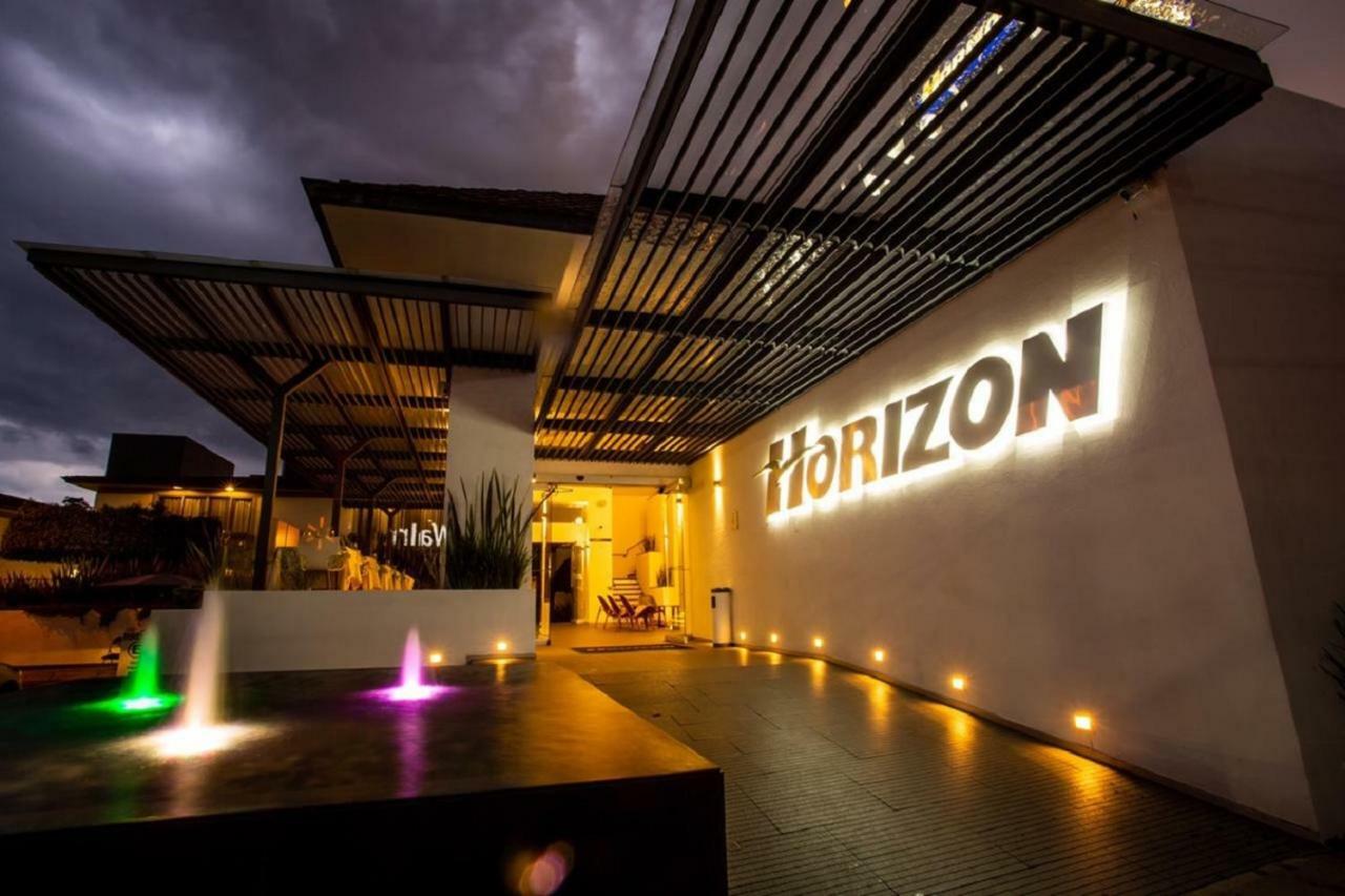 Hotel Horizon & Convention Center Morelia Exterior photo